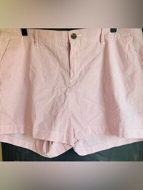 Old Navy Red Seersucker Shorts NWT Size 14 3.5” Inseam Summer Preppy